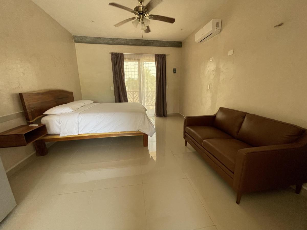 Mexhe Hotel إل كويو المظهر الخارجي الصورة