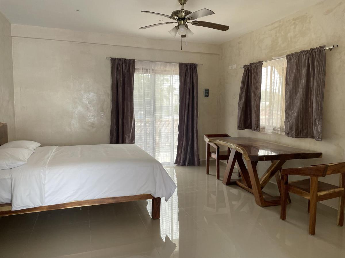 Mexhe Hotel إل كويو المظهر الخارجي الصورة