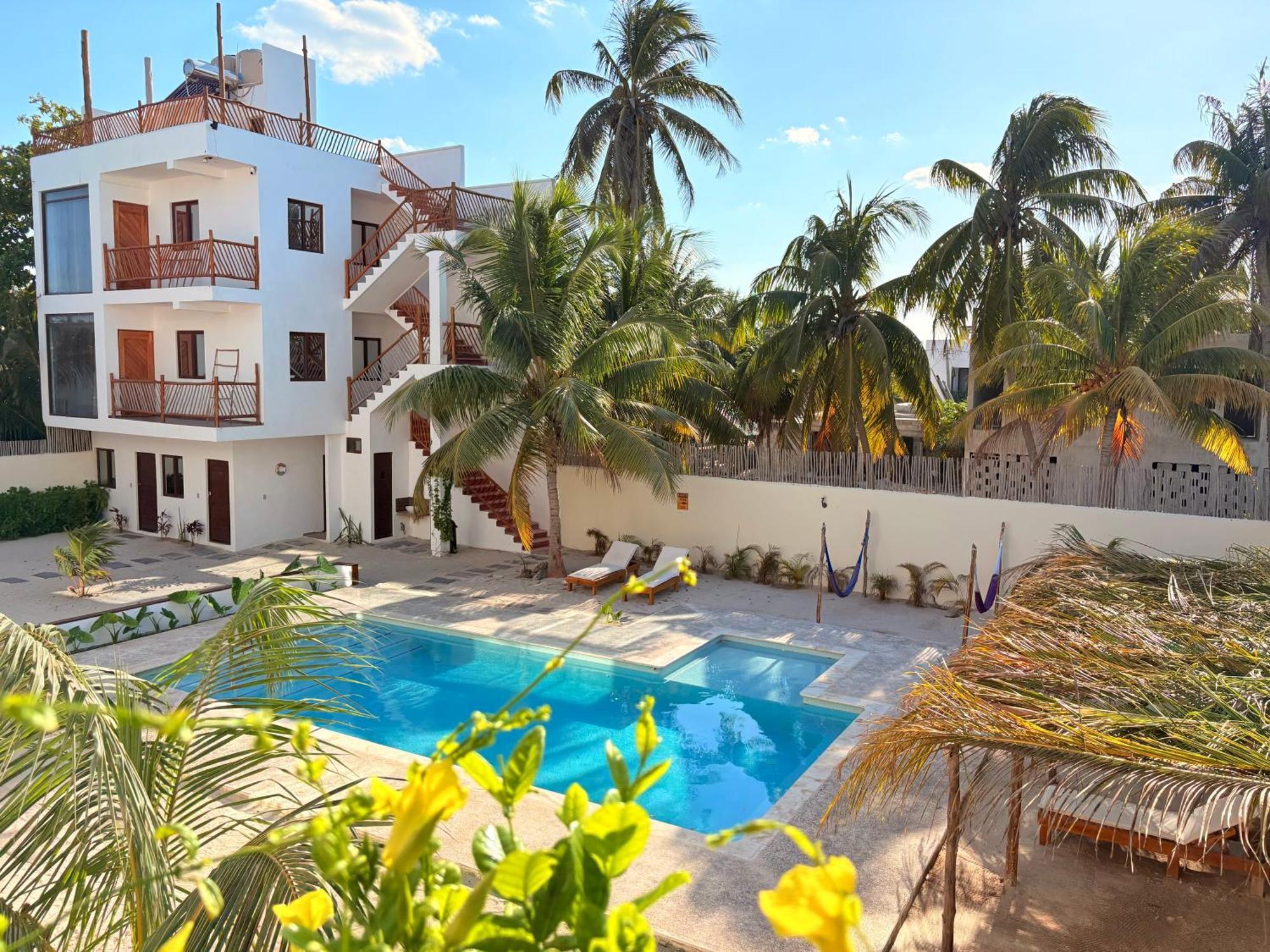 Mexhe Hotel إل كويو المظهر الخارجي الصورة